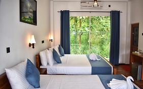 Forest Edge Safari Villa